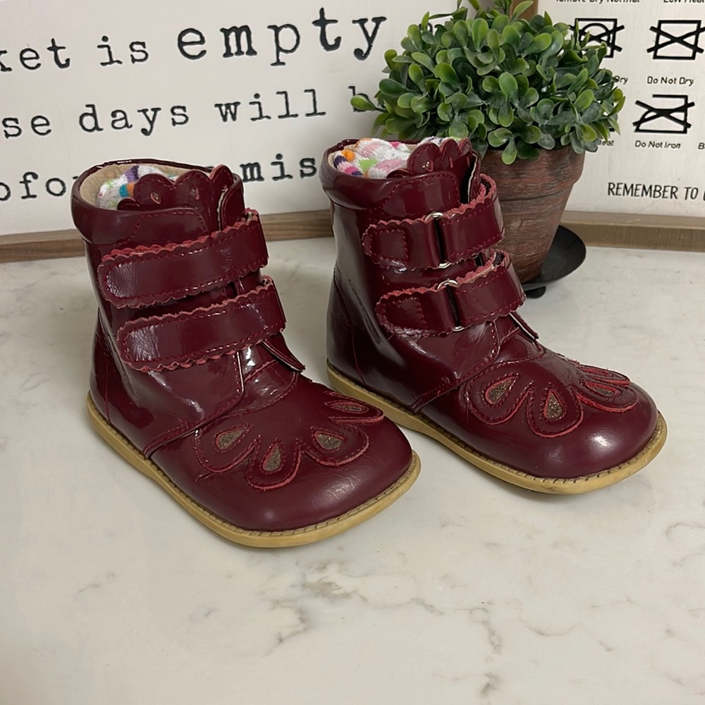 Livie & Luca | Boots velcro Floret w/pink sparkles on toes, cranberry red Size 9